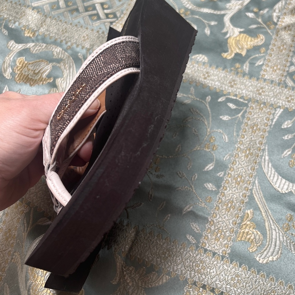 Coach Jolene Women's Flip Flop Brown and Tan Sandals Wedges Size 7.5 - Picture 11 of 14